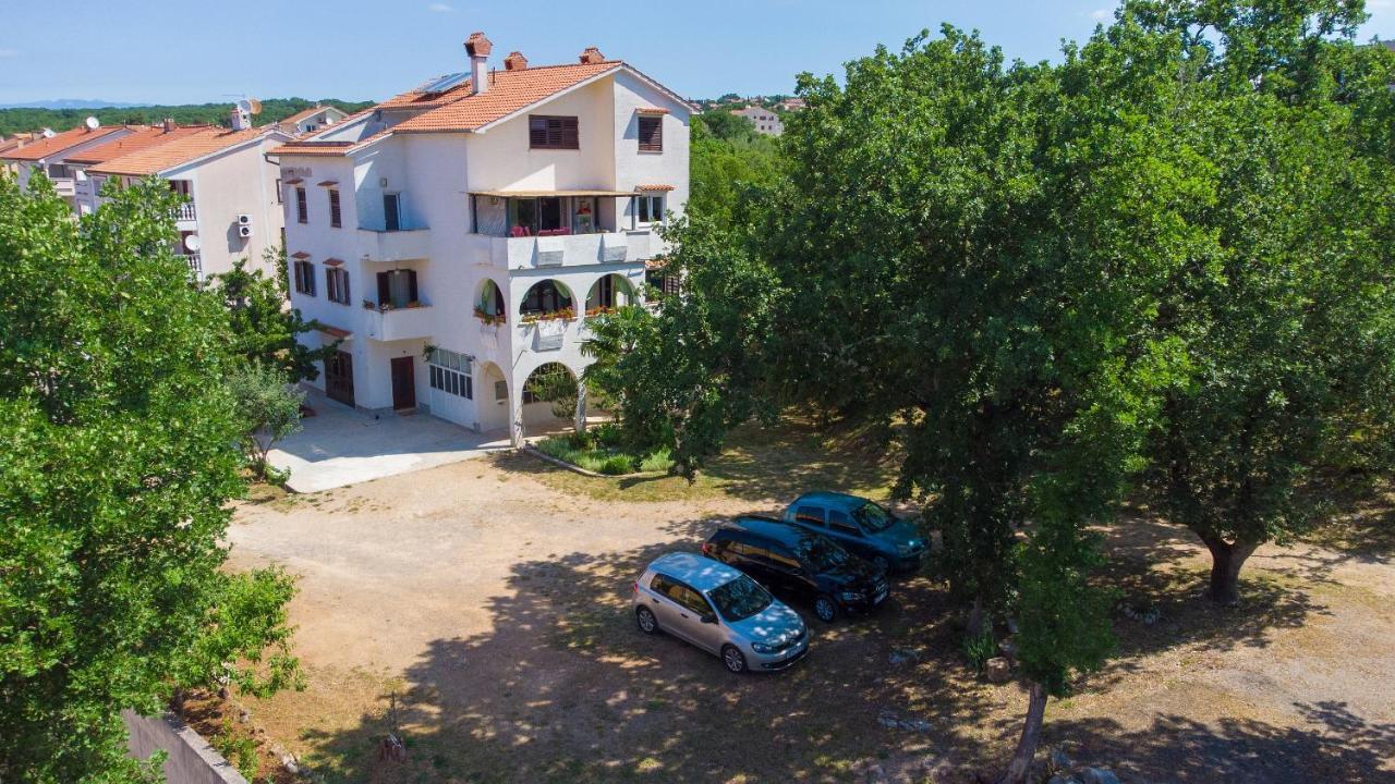 Apartman Mihael Malinska Dış mekan fotoğraf
