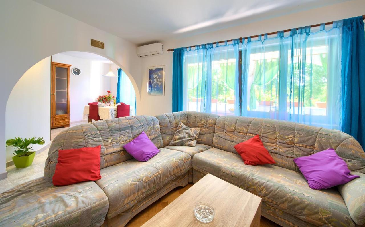 Apartman Mihael Malinska Dış mekan fotoğraf