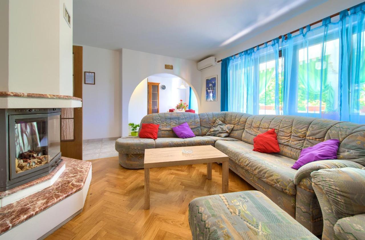 Apartman Mihael Malinska Dış mekan fotoğraf