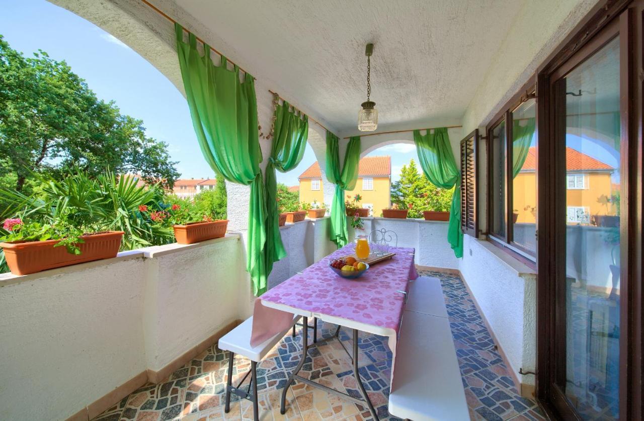 Apartman Mihael Malinska Dış mekan fotoğraf