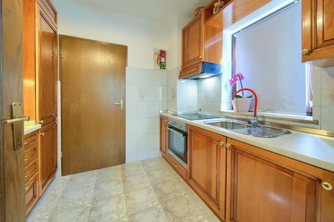 Apartman Mihael Malinska Dış mekan fotoğraf